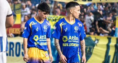 Alem debe ganarle sí o sí a Sportivo Barracas si quiere soñar con la final