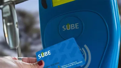 Impulsan la creación de un boleto gratuito para los docentes bonaerenses: cómo sería y para qué transportes