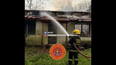 Se incendió parte de una vivienda en barrio San Carlos e intervinieron dos móviles de Bomberos