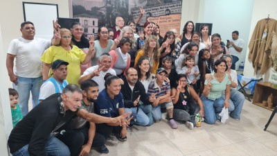 &ldquo;Mar&iacute;a intendenta&rdquo;: el canto que encendi&oacute; la interna peronista y el aval de un exintendente y de &lsquo;Peteco&rsquo; Carabajal a Gim&eacute;nez