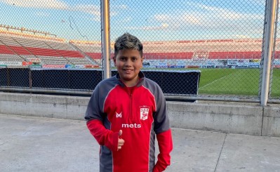 Tiene 10 años, es de General Rodríguez y viajará a un torneo en el que podría enfrentar al Real Madrid