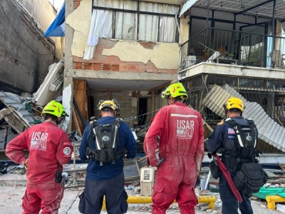 El arduo trabajo de los Bomberos rodriguenses en el coraz&oacute;n de la tragedia en Venezuela