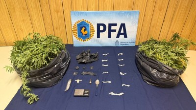 Operativo de la PFA desbarat&oacute; un punto de venta de drogas en Villa Vengochea: qu&eacute; se secuestr&oacute;