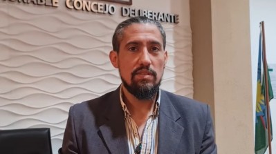 Ariel Mart&iacute;nez acus&oacute; a Mauro Garc&iacute;a de haber pasado a planta permanente un centenar de &ldquo;cargos pol&iacute;ticos&rdquo;