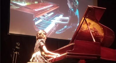 La talentosa “Anita“ regresó a la ciudad donde descubrió su pasión por la música