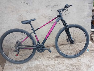 Amenazaron con un arma a dos menores para robarles ropa y una bici que su familia a&uacute;n est&aacute; pagando