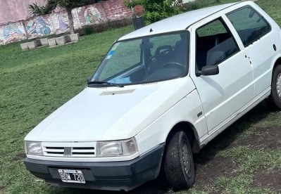 Le hurtaron el auto en Moreno, hallaron sus pertenencias en este distrito