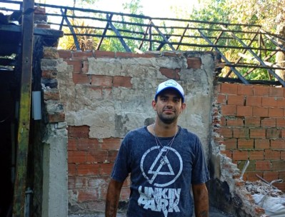 Habl&oacute; el vecino al que se le incendi&oacute; toda la casa en Vista Linda: entre el dolor y los agradecimientos