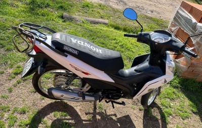 Violento asalto de motochorros a una pareja a punta de pistola