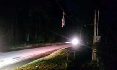 Entre "intransitable" y "una boca de lobo": un reclamo por una calle que viene de larga data