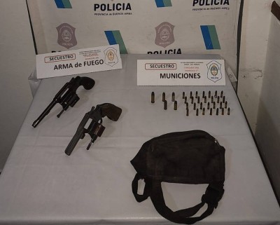 Dos personas aprehendidas por tenencia ilegal de armas en barrio Raffo