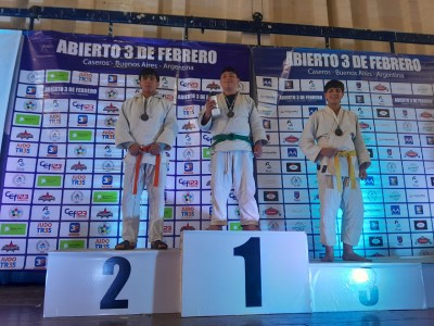 Judocas del club Alem se destacaron en un torneo con centenares de competidores