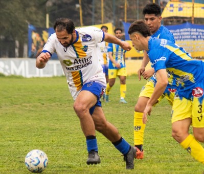 Alem perdió en la agonía del partido con el último y se complica