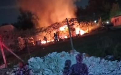 Accidente doméstico provocó un incendio que dejó sin nada a una familia en barrio Los Naranjitos