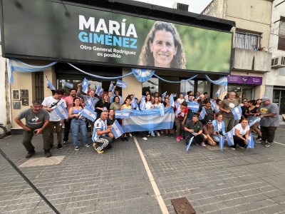 Mar&iacute;a Gim&eacute;nez inaugura un nuevo espacio en General Rodr&iacute;guez con la presencia de Peteco Carabajal