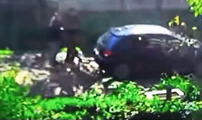 Estremecedor video en General Rodríguez: ladrón atacó a culatazos a una mujer para robarle