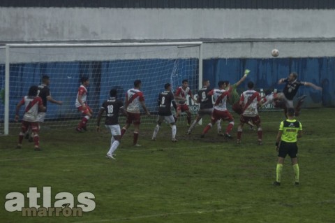 A Atlas volvió a faltarle precisión en los metros finales y perdió dos puntos de oro