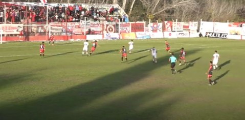 Atlas estrenó técnico pero cayó en su visita a Luján