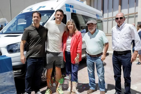 Mauro Garc&iacute;a particip&oacute; junto a Axel Kicillof de la entrega de veh&iacute;culos y equipamiento a varios municipios