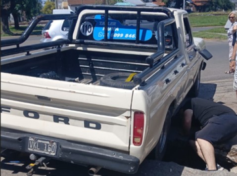 Un “burako” profundo en pleno centro de General Rodríguez causó un accidente