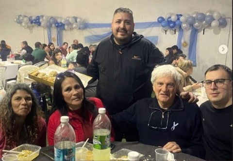 La particular foto por la que trascendió la renuncia de Leandro Álvarez como funcionario municipal