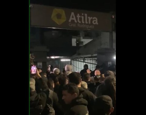Video: así fue el momento donde se anunció la ajustada victoria de Ríos en la puerta de Atilra