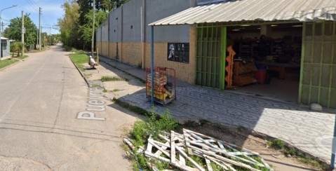 La angustia de una joven madre a la que le robaron su bicicleta afuera de un supermercado chino