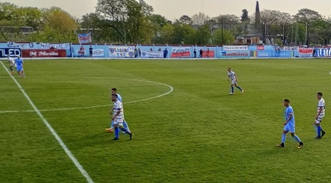 Alem sigue cosechando empates y está cada vez más lejos de la cima del torneo