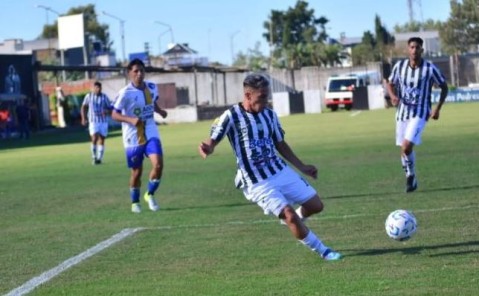 Alem se llevó un buen punto de su visita a Claypole