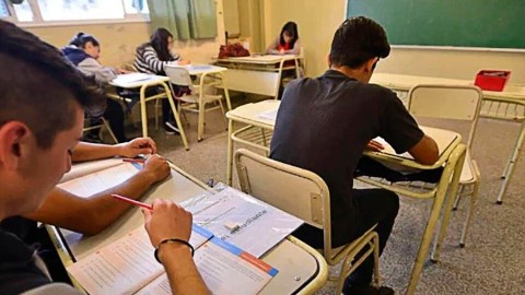 Se eliminó la repitencia en las escuelas secundarias de la Provincia: cómo funciona