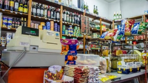 Mediante una ley provincial, buscan "proteger" a los comercios de barrio: en qué consiste