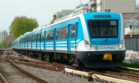 El nuevo cronograma de horarios del Tren Sarmiento tras el descarrilamiento: cómo es la frecuencia