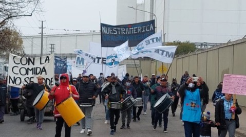 Fuerte movilización de movimientos sociales contra La Serenísima por la situación de precios