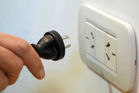 Cómo es el "sistema automático" de aumentos en las tarifas de luz y gas que aplicará el Gobierno
