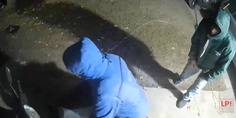 Video: le robaron la moto de su vivienda tras cortar una soga de seguridad