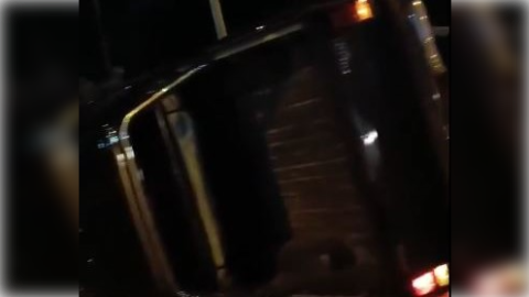 Video: así fue el vuelco de una camioneta tras un confuso accidente en Ruta 24