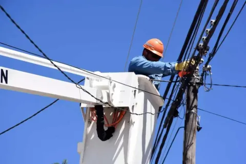 Debate en puerta: proponen estatizar empresas de energía eléctrica como Edenor