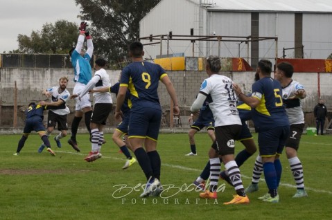 Atlas mereció mejor suerte ante Sportivo Barracas pero sufrió una dolorosa derrota