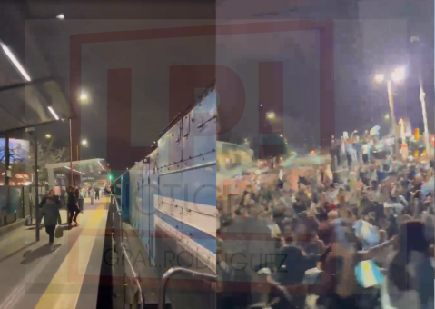 Video: la formaci&oacute;n di&eacute;sel del Tren Sarmiento que tambi&eacute;n vibr&oacute; al ritmo de la "Scaloneta"