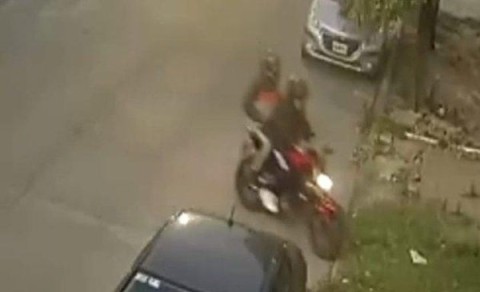 Los persiguieron y les apuntaron con un arma: el horror que vivieron dos adolescentes en la zona céntrica