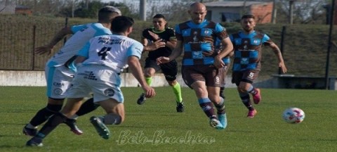 Atlas volvió a perder y se aleja de la punta