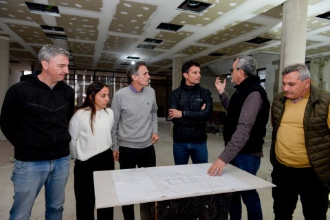 En plena campaña electoral, el ministro y candidato Katopodis visitó General Rodríguez: qué obras recorrió