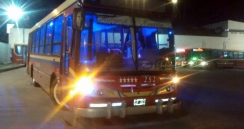 Desde este sábado, empresas de colectivos suspenden sus servicios nocturnos