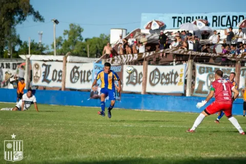 Atlas arranc&oacute; con el pie izquierdo y cay&oacute; ante Ballester