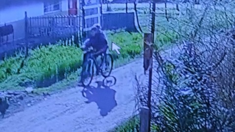 Apuntaron un revólver en la cabeza a un chico de 12 años para robarle el celular