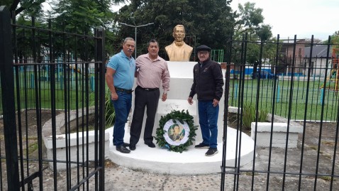 La Asociación Sanmartiniana rodriguense homenajeó al Gral. San Martín en la Plaza Sur