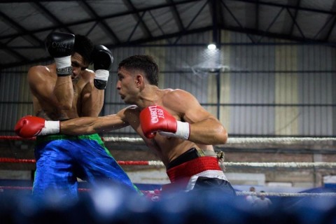 Video: así noqueó el rodriguense Santiago Fernández a su rival para un nuevo triunfo y sostener su invicto
