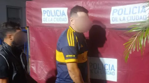 Estaba pr&oacute;fugo por un robo agravado en Gral. Rodr&iacute;guez y lo detuvieron en cancha de Boca