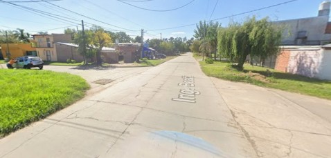 Accidente entre auto y moto en un cruce neur&aacute;lgico: un joven fue hospitalizado