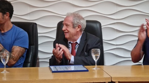 Cómo fue el reconocimiento al Dr. Roberto Moya, una eminencia del Hospital Vicente López